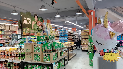 Family Fresh Mart Semarak