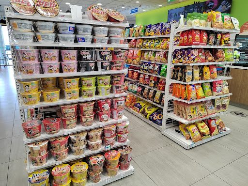 FamilyMart Icon City